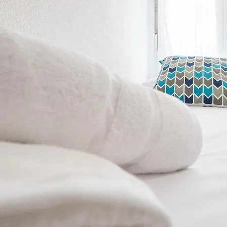 El Anteojo De Apartamento *